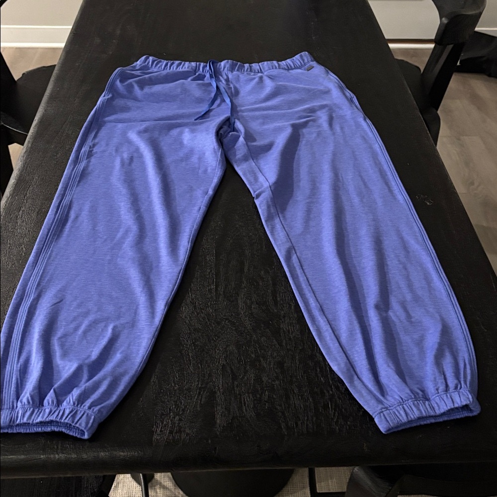 Vuori Halo Modern Joggers - Picture 3 of 7